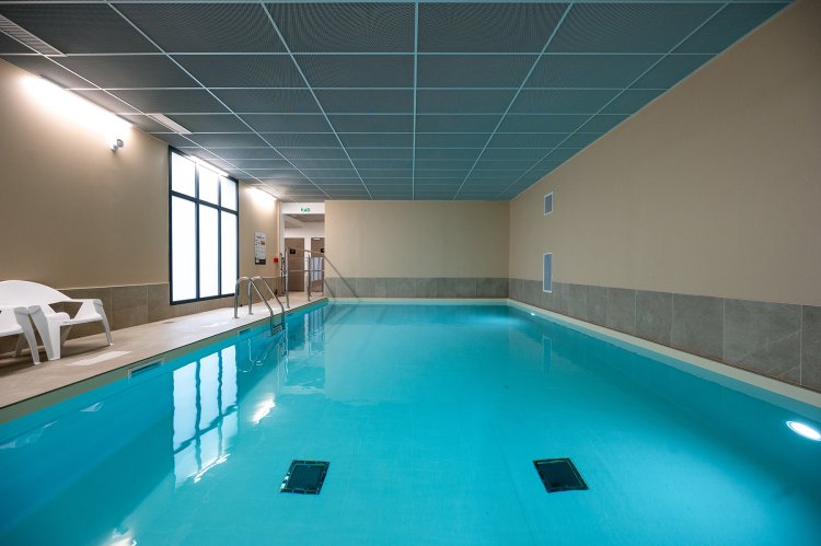 Nemea Appart'hotel La Boëtie Bordeaux Pessac - Piscine intérieure